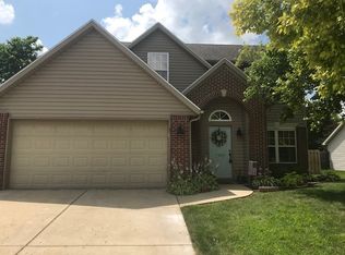 2216 Bobolink Dr, West Lafayette, IN 47906