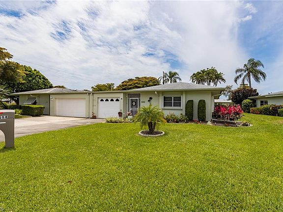 2nd image of 5594 Trellis Ln