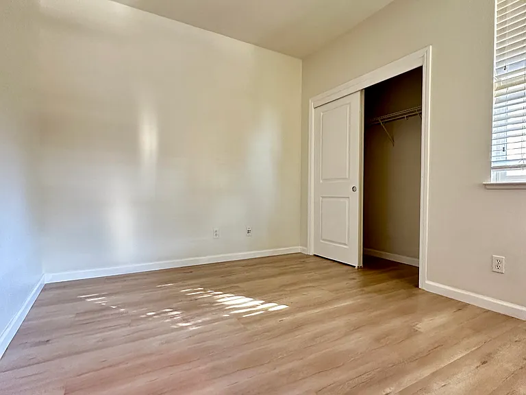 40253 Bonica Rose Ter — Photo 10