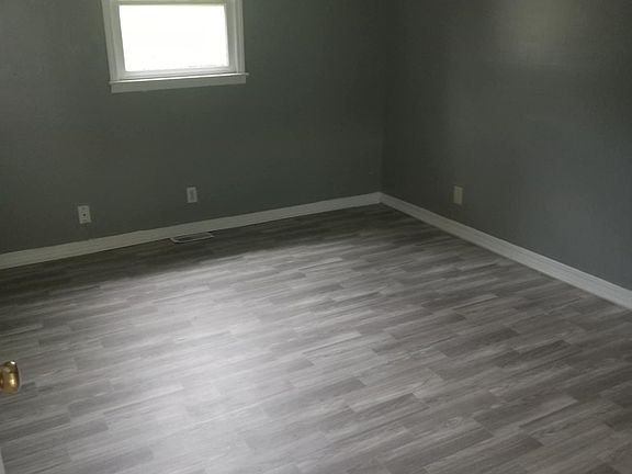 3rd image of 102 College Park Dr #D1