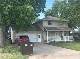 1209 12th St, Rock Valley, IA 51247