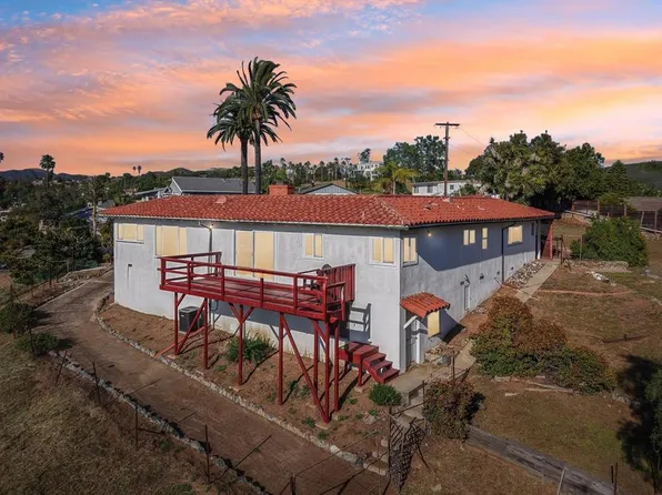 2397 Mira Sol Dr, Vista, CA 92084