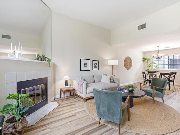 4th image of 270 Ohio St APT 3