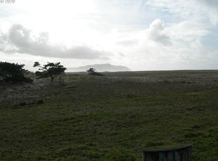 14 Pinehurst Rd, Gearhart, OR 97138