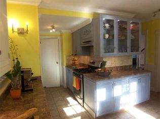 18 Kenilworth Rd, Worcester, MA 01602