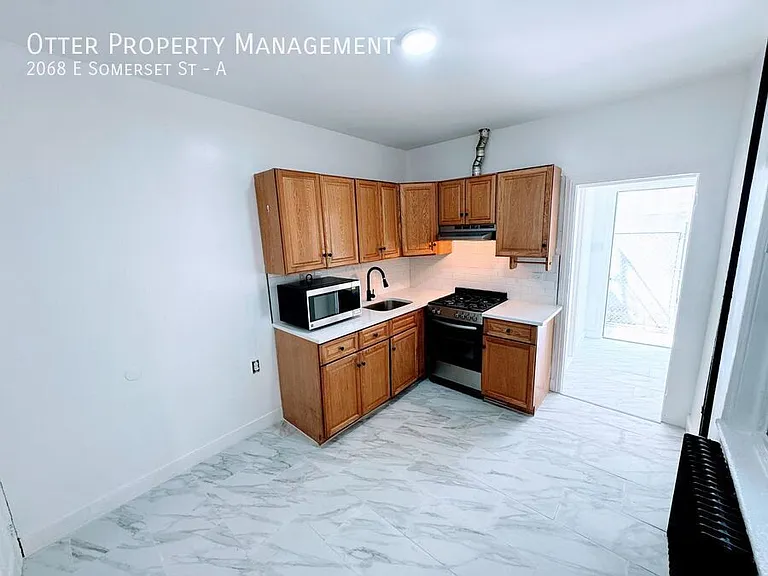 2068 E Somerset St #A — Photo 19