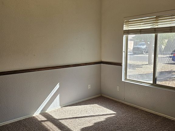 3rd image of 620 E Solitude Trl