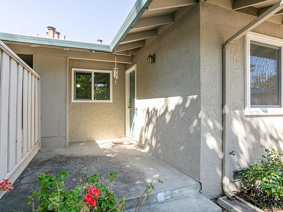 2nd image of 7101 Rainbow Dr APT 5