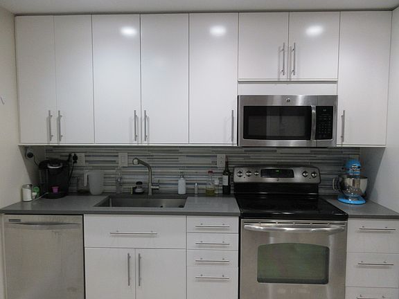 4th image of 9427 Cimarron Ct
