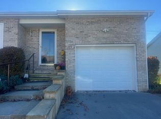 279 Village Dr, Lewisburg, WV 24901