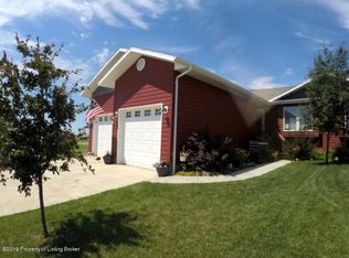 1164 Jerry Ln, Dickinson, ND 58601