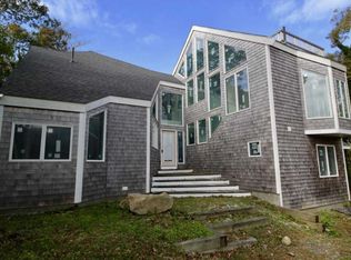 14 Lawrence Farm Rd, Falmouth, MA 02543