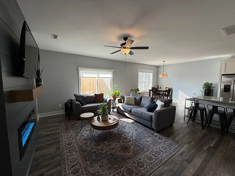 3034 Candlelight Dr — Photo 13