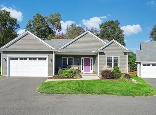 42 Sandalwood Dr #42, Wilbraham, MA 01095