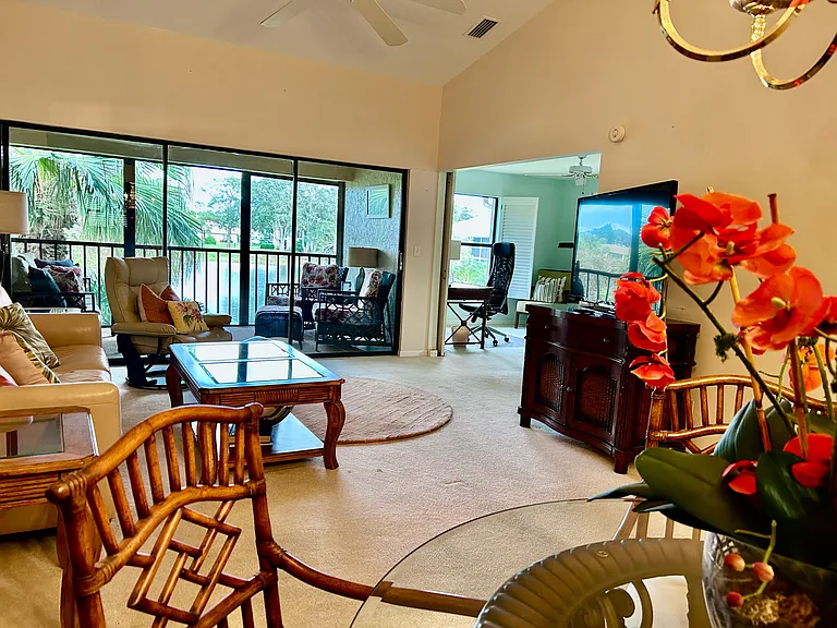507 Lake Louise Cir #202 — Photo 54