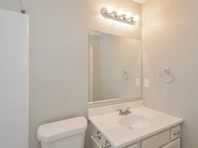 900 Lauren Kay Ct — Photo 10