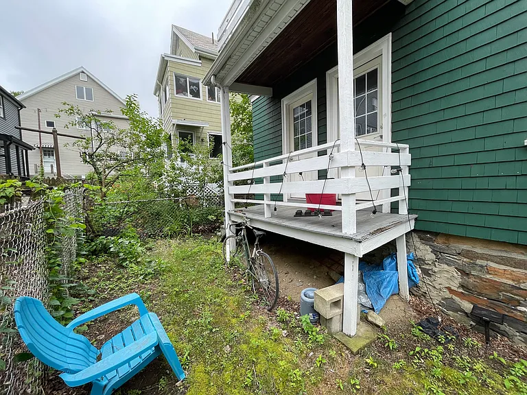 10 Dickson St #1 — Photo 17