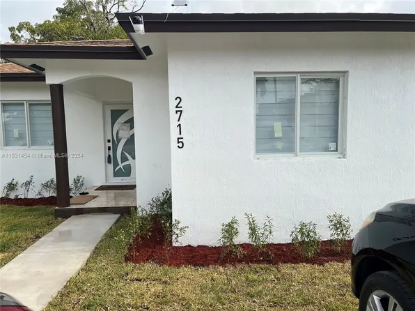 2715 NW 170th St, Miami Gardens, FL 33056