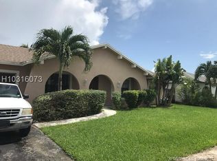 10531 NW 21st St, Sunrise, FL 33322
