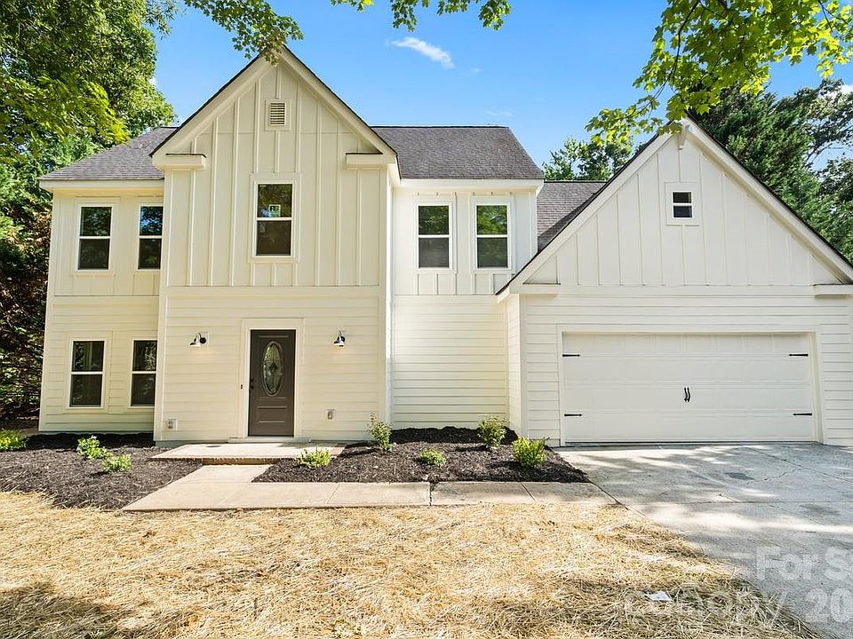 1st image of 2033 Colony Hill Dr
