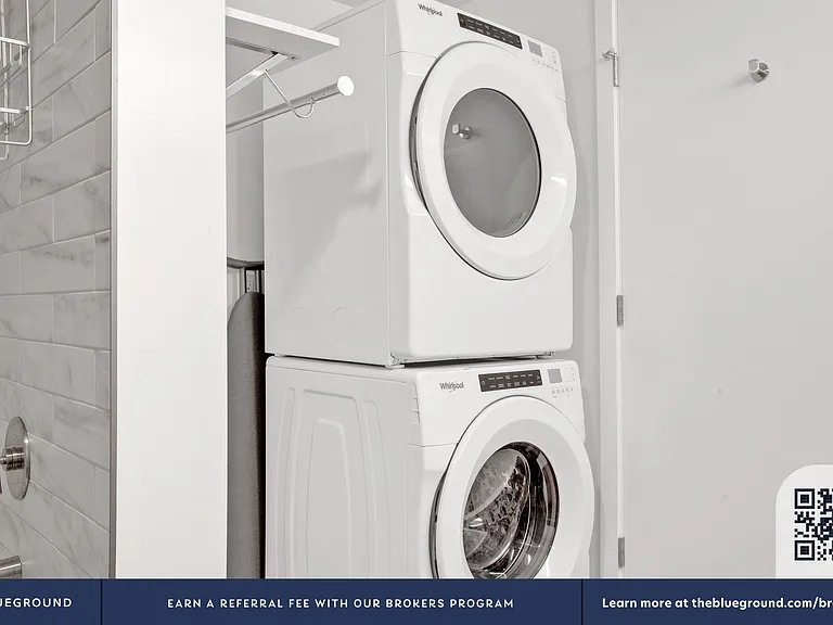 Washer/Dryer in Apartment