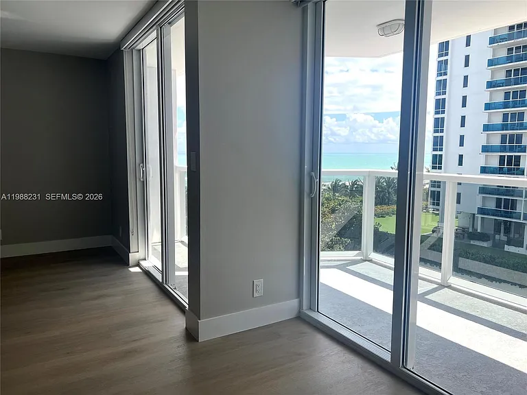 2401 Collins Ave #803 — Photo 12