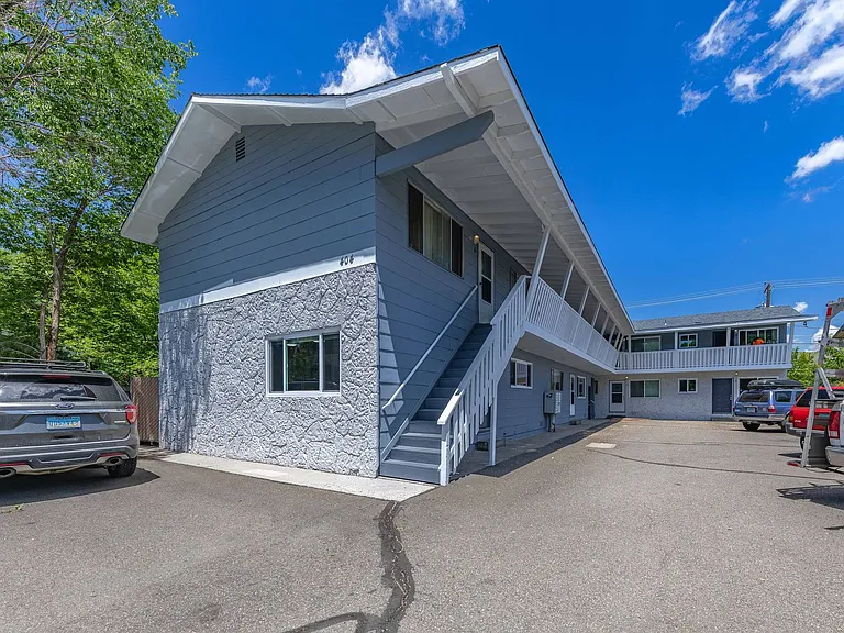 404 Lee St — Photo 1