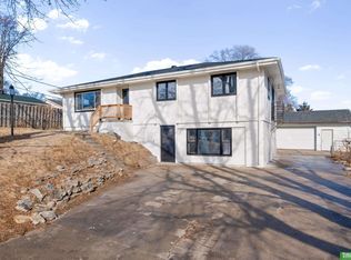 4922 Curtis Ave, Omaha, NE 68104