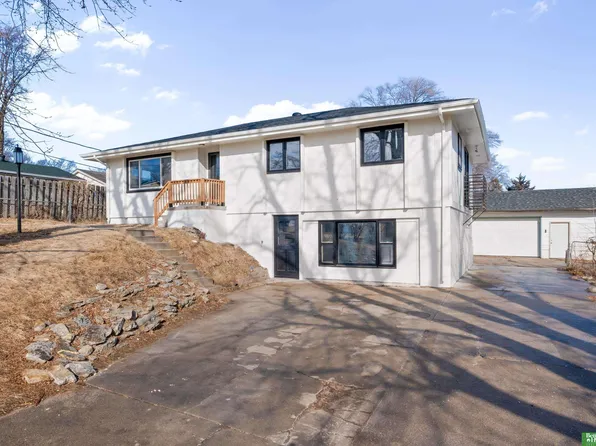4922 Curtis Ave, Omaha, NE 68104