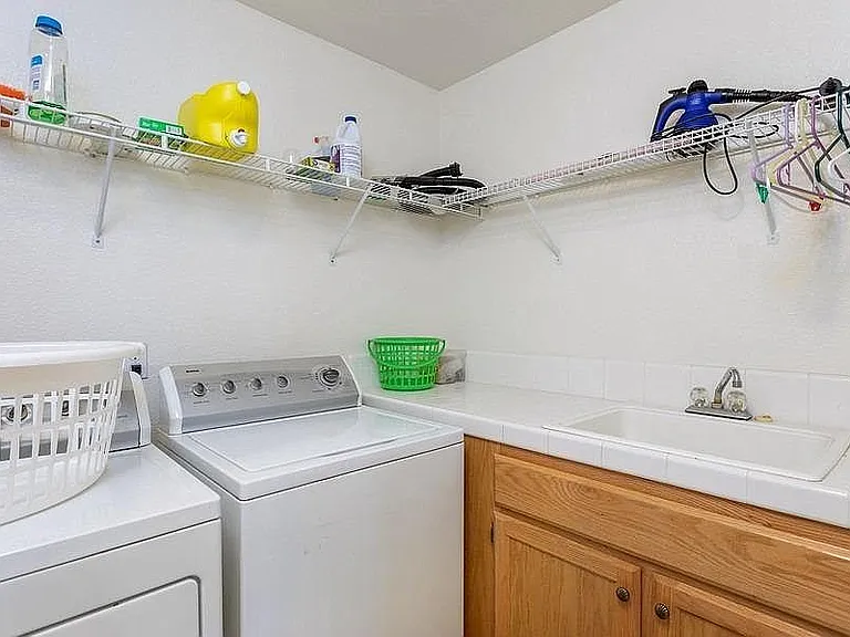 8717 Elfin Ct — Photo 20