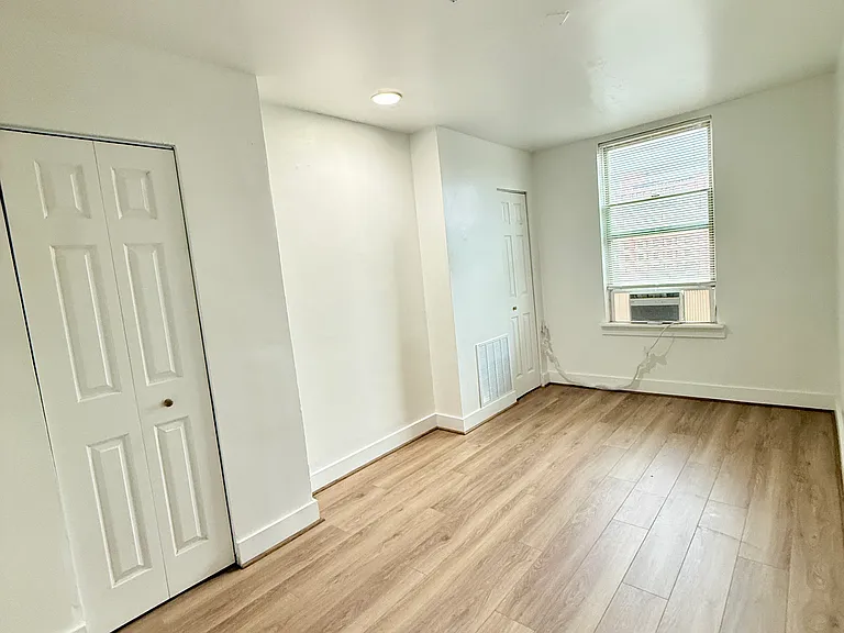 1814 Saint Paul St #4 — Photo 8