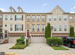 9027 Phita Ln, Manassas Park, VA 20111