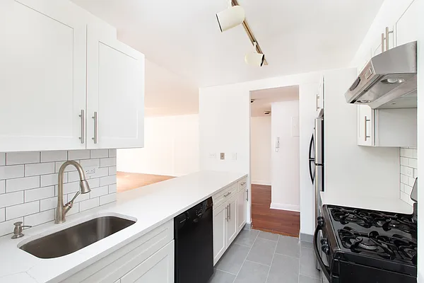 Rented by Compass | media 8