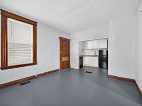 2339 Rohs St, Cincinnati, OH