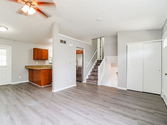 5th image of 6840 Centennial Dr