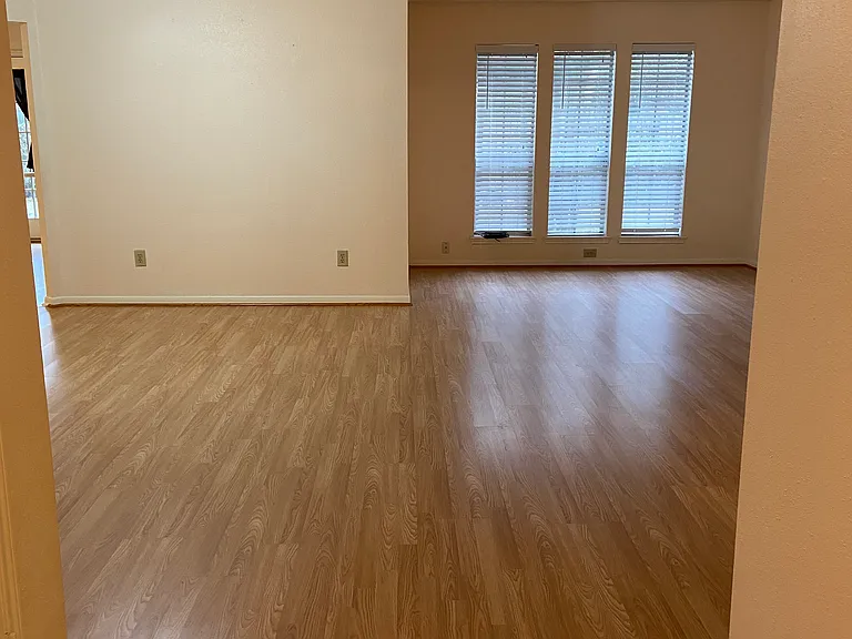 3027 Granite Lake Dr — Photo 2