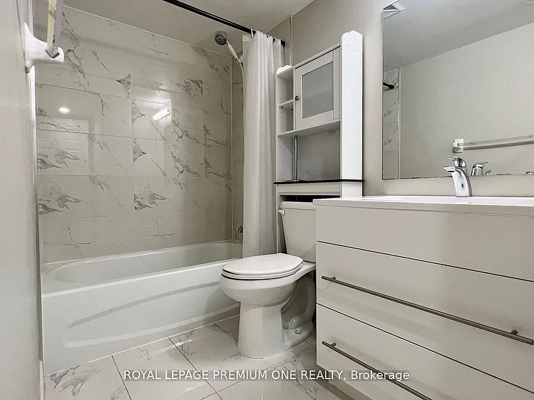 3041 Finch Ave W #2069 — Photo 11