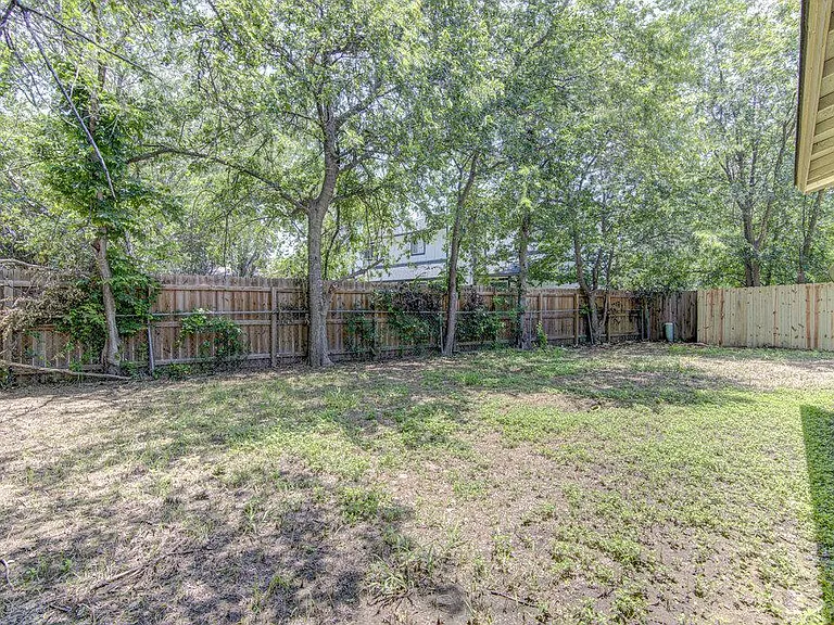 5301 Indio Cir #B — Photo 21