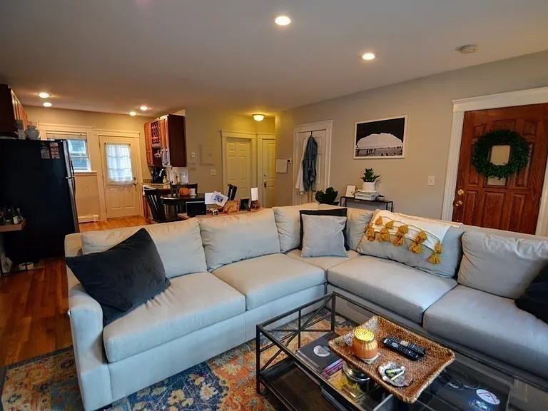 103 Welles Ave #1L — Photo 2