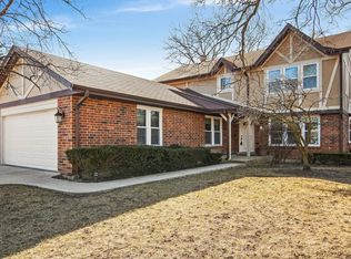 1655 Brighton Ct, Northbrook, IL 60062