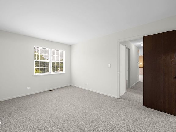 5th image of 326 Plumwood Ct #326