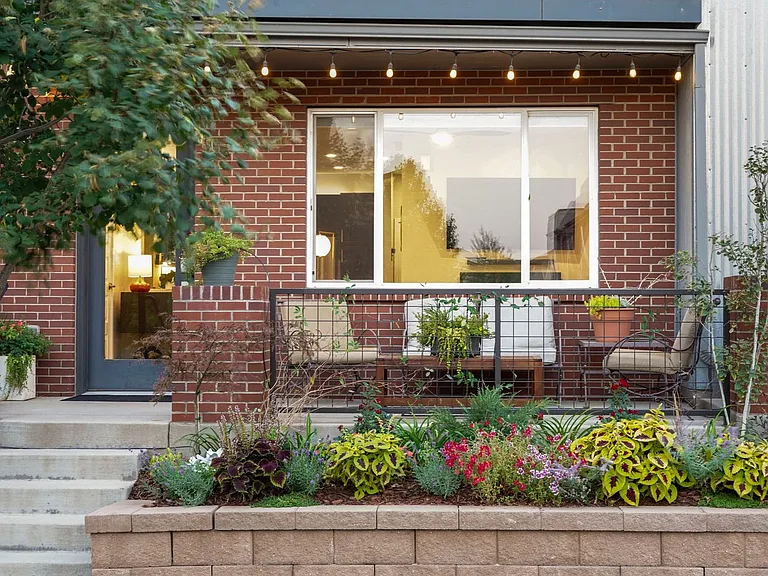 6761 Warren Dr — Photo 20