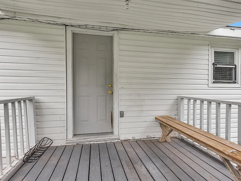 6002 Shelburne St — Photo 22