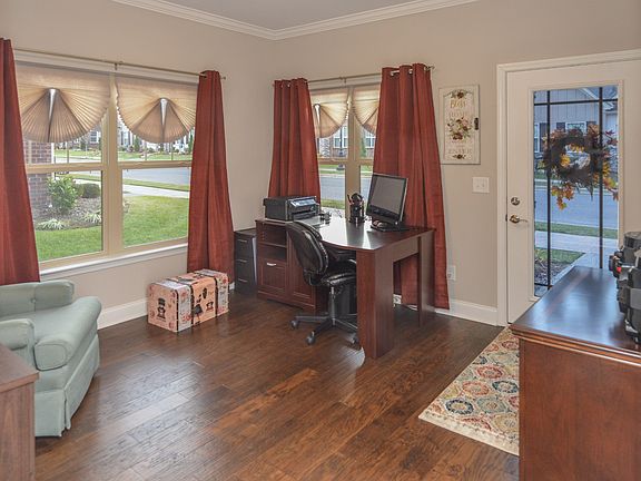 4th image of 151 Winslow Ct #151