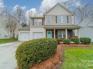 8505 Lustre Rd, Charlotte, NC 28215