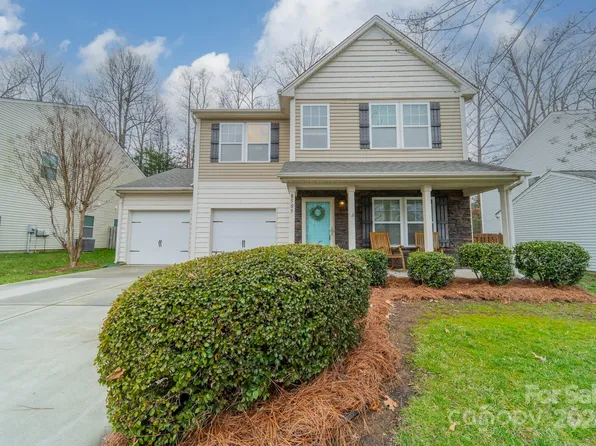 8505 Lustre Rd, Charlotte, NC 28215