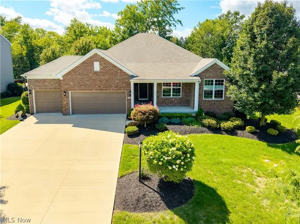 19126 Ledgestone Dr, Strongsville, OH 44149