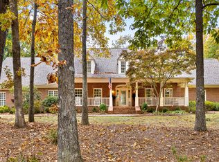 426 N Ridge Dr, La Fayette, GA 30728