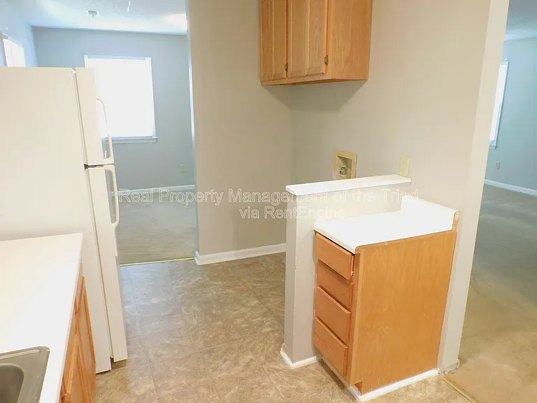 216 Matt Pl — Photo 7