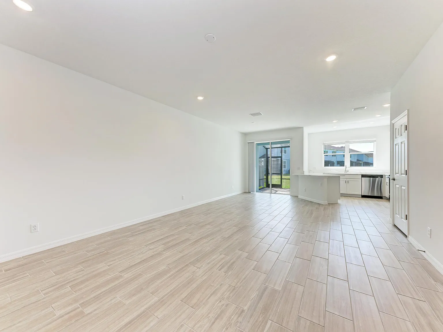 3 bed, 1853 sqft, $2,800 — Photo 4